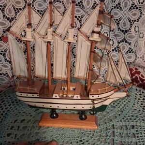 SOUVENIR ST. AUGUSTINE Wood Cutty Sark Tall Model Clipper PIRATE Ship Model Ship